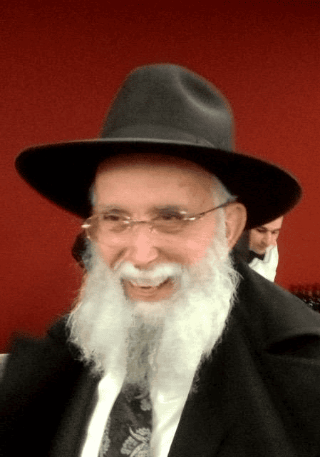 Portrait souriant du Rav Raphaël Benizri